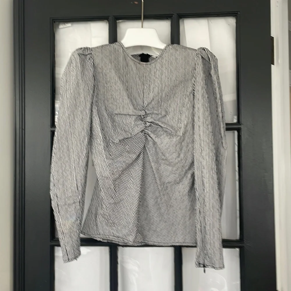 Zara striped puff sleeve blouse 🌸
